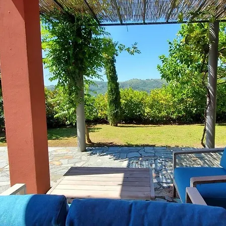 Casa Rossa, Colle Lupi Feriehus Dolcedo
